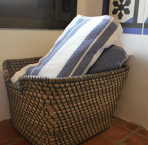 El Nispero Dulce Bed and Breakfast 4*