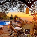 El Nispero Dulce فندق مبيت وإفطار 4*